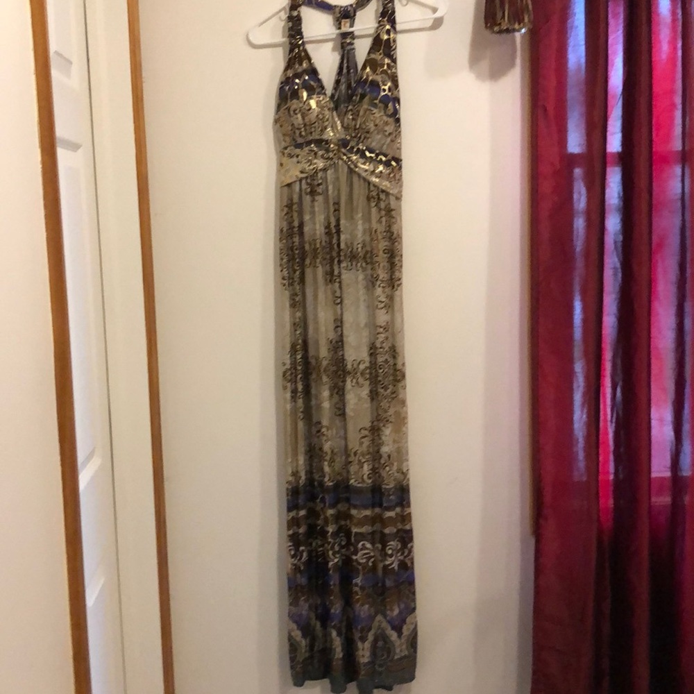 Maxi Dress - Picture 2 of 4